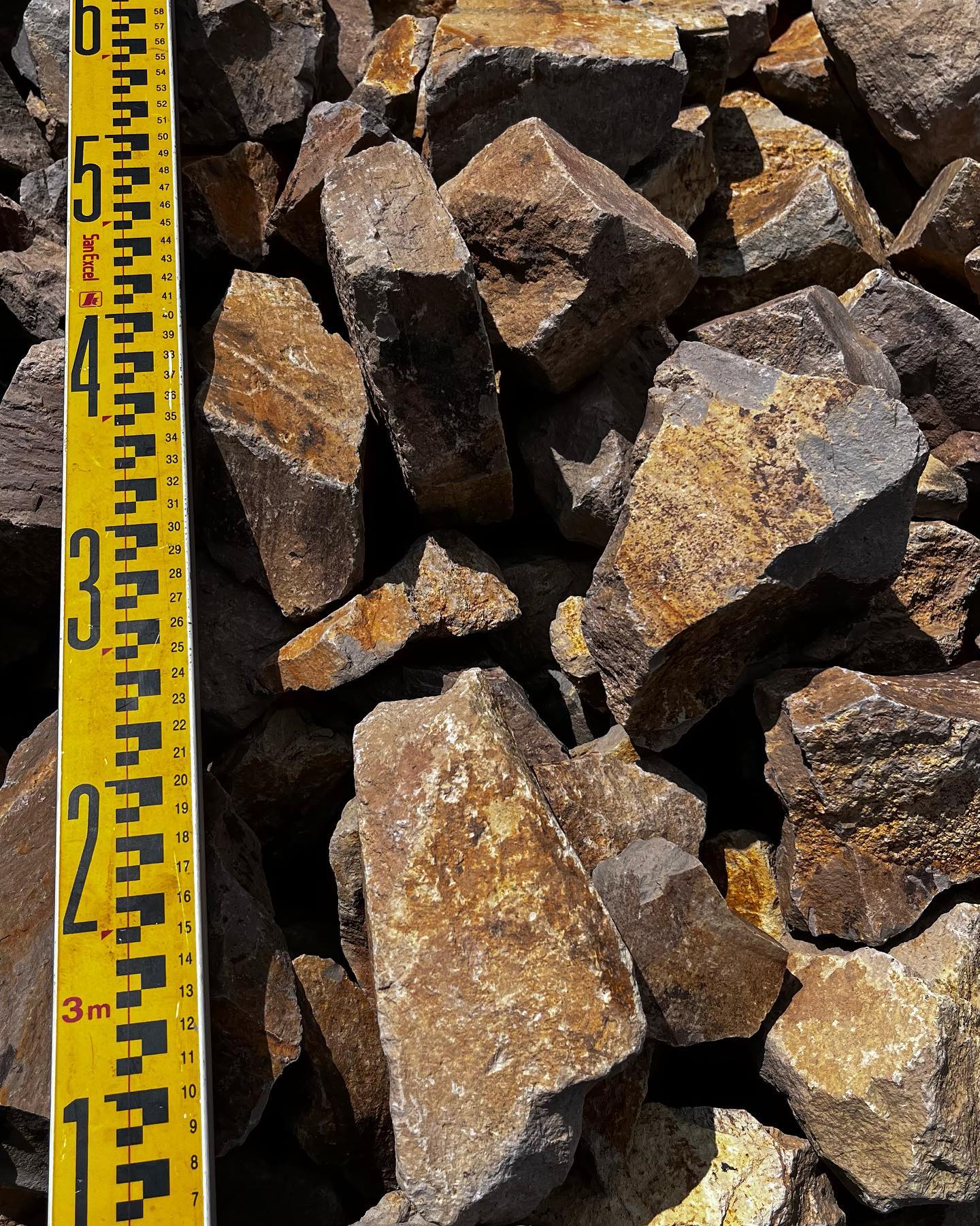 黄華石・新潟県産入荷！ - 有限会社 持田竹材店