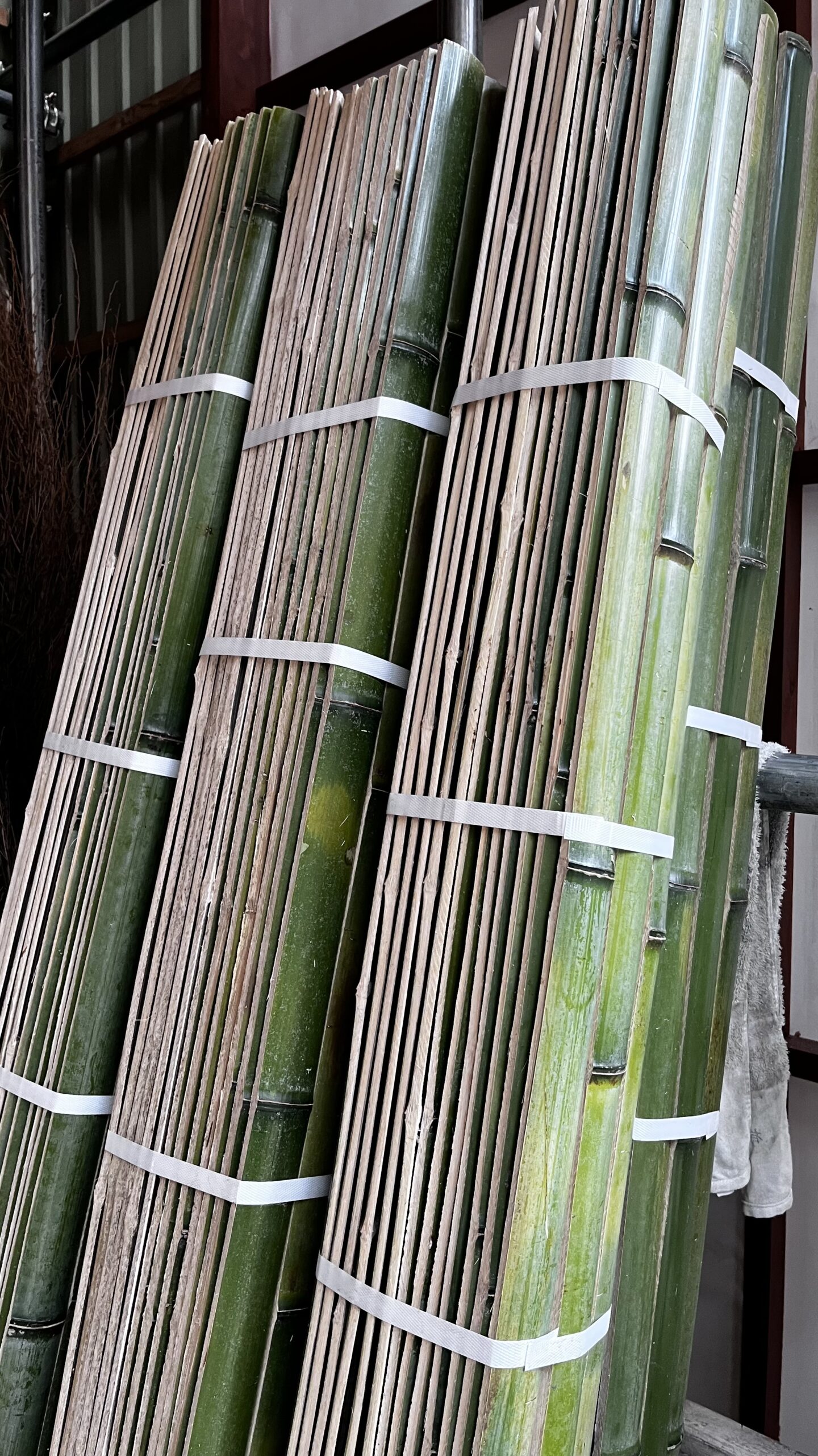 建仁寺割竹(けんにんじわりたけ)販売！ - 有限会社 持田竹材店